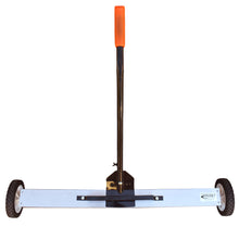 Load image into Gallery viewer, 07643 Magnetic Floor Sweeper with Quick Release - Back of Packaging