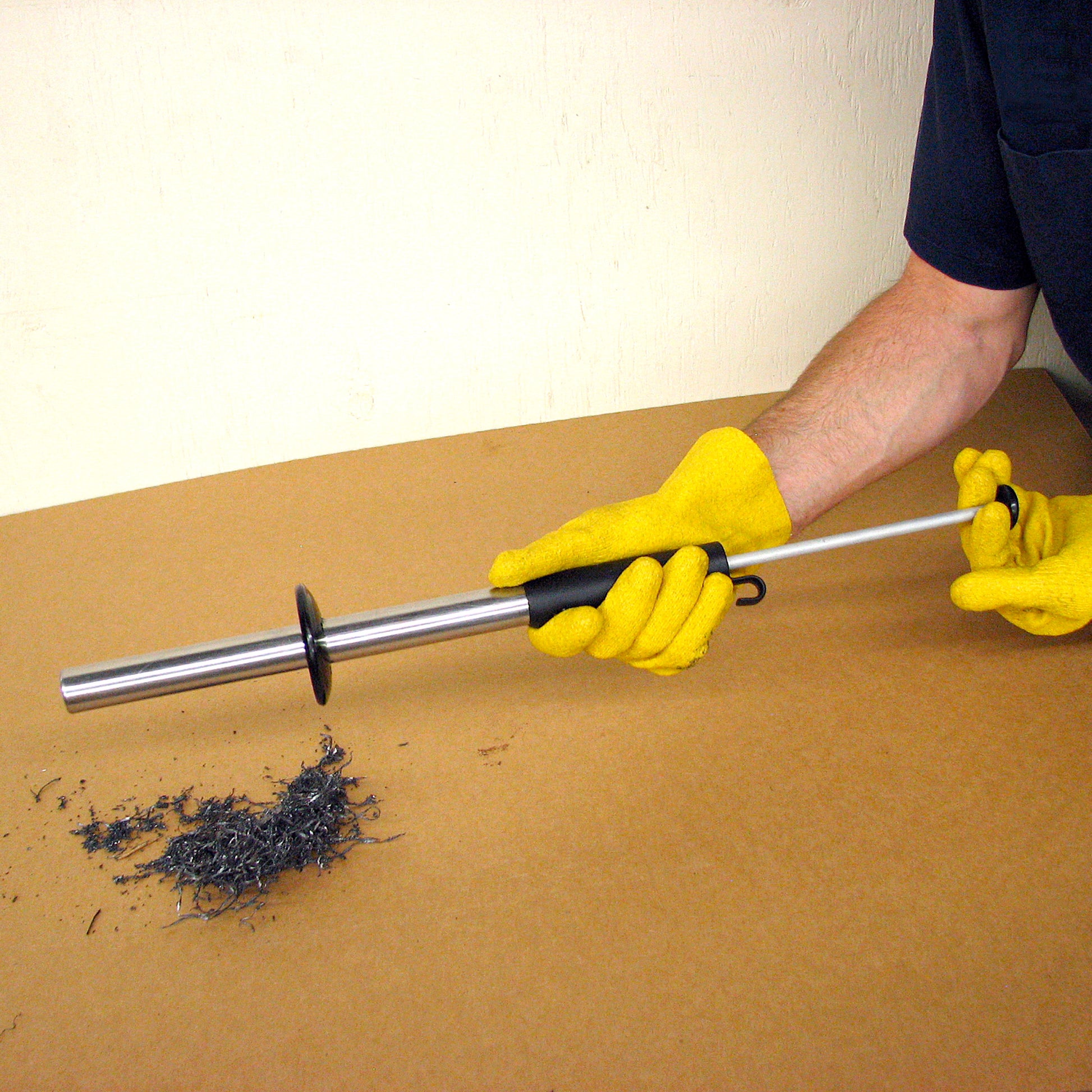 Load image into Gallery viewer, RHS02 Magnetic Retrieving Baton with Release - In Use
