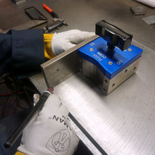 Load image into Gallery viewer, MWS1000 Neodymium On/Off Magnetic Welding Square - In Use