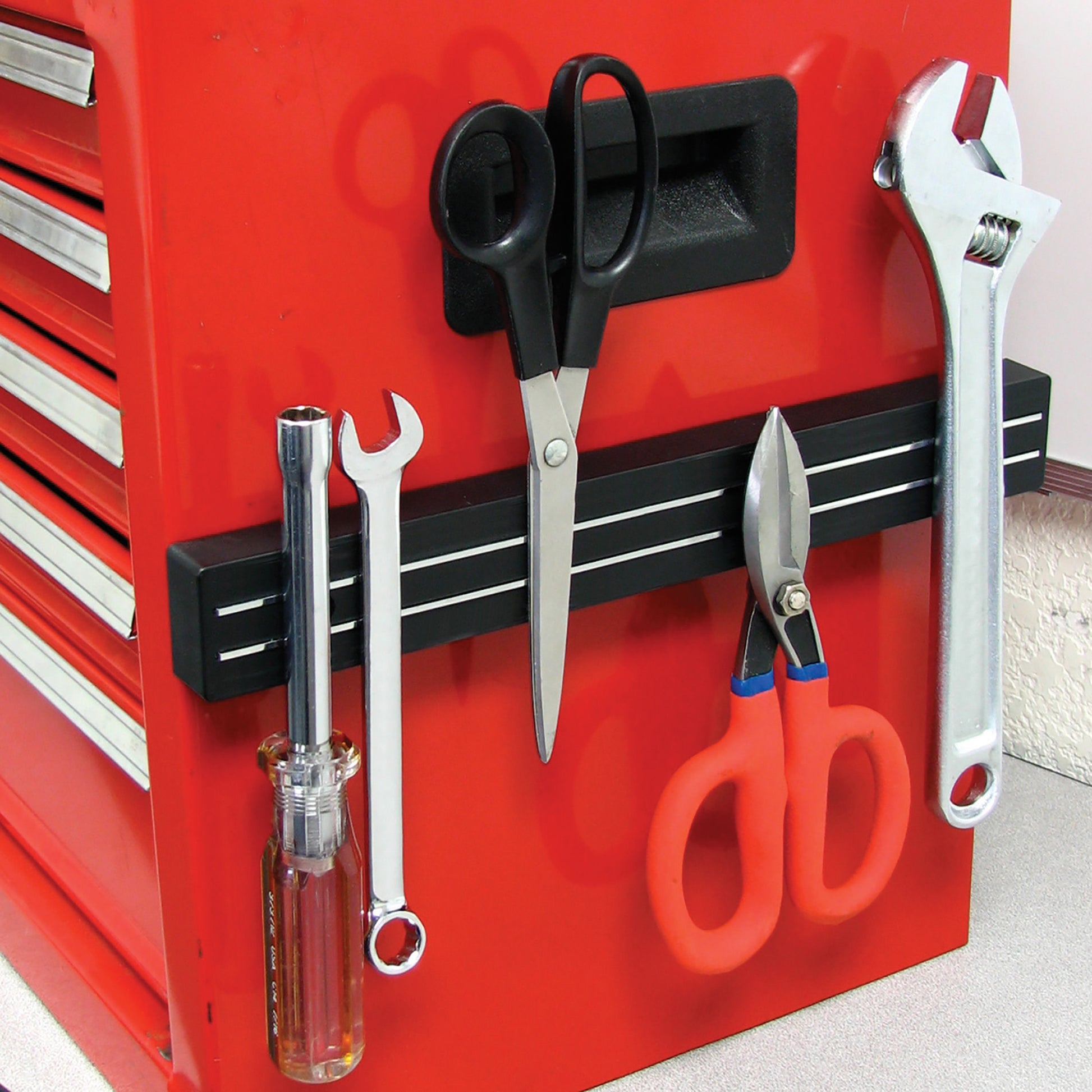 Load image into Gallery viewer, 07577 12&quot; Magnetic Tool Bar¸ Magnetic Mount - In Use