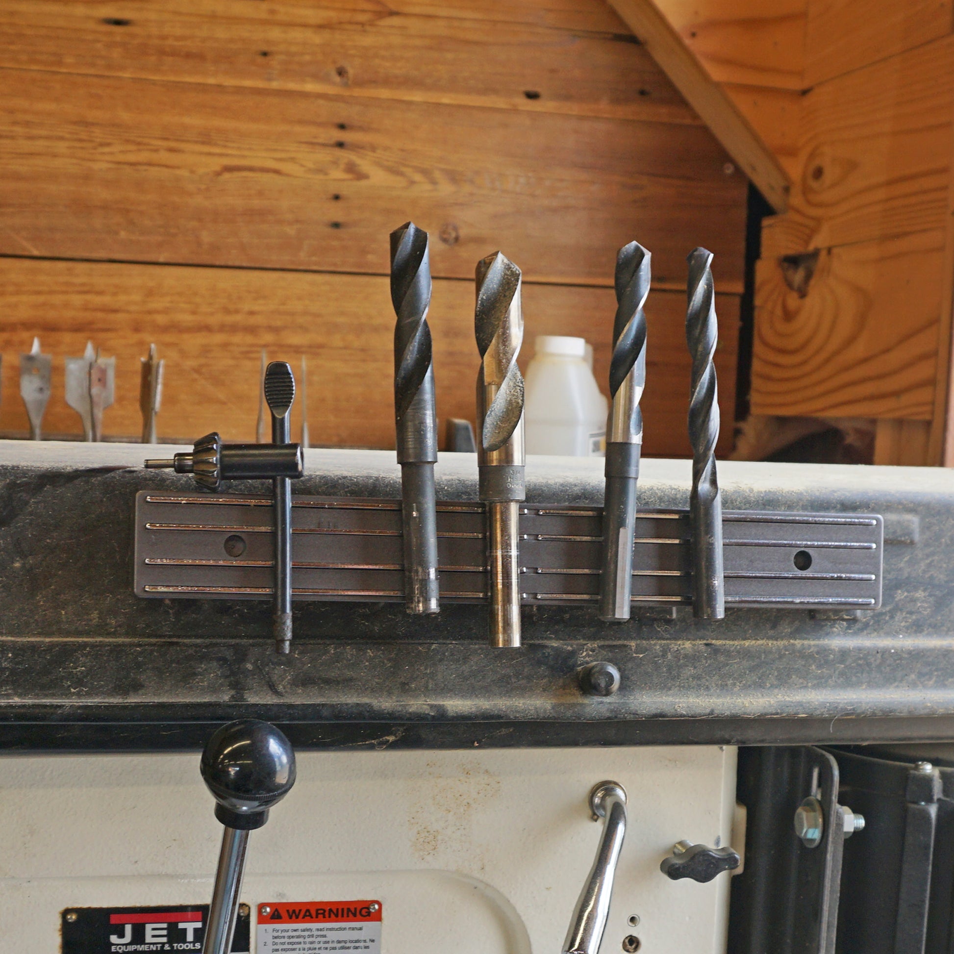 Load image into Gallery viewer, 07577 12&quot; Magnetic Tool Bar¸ Magnetic Mount - In Use