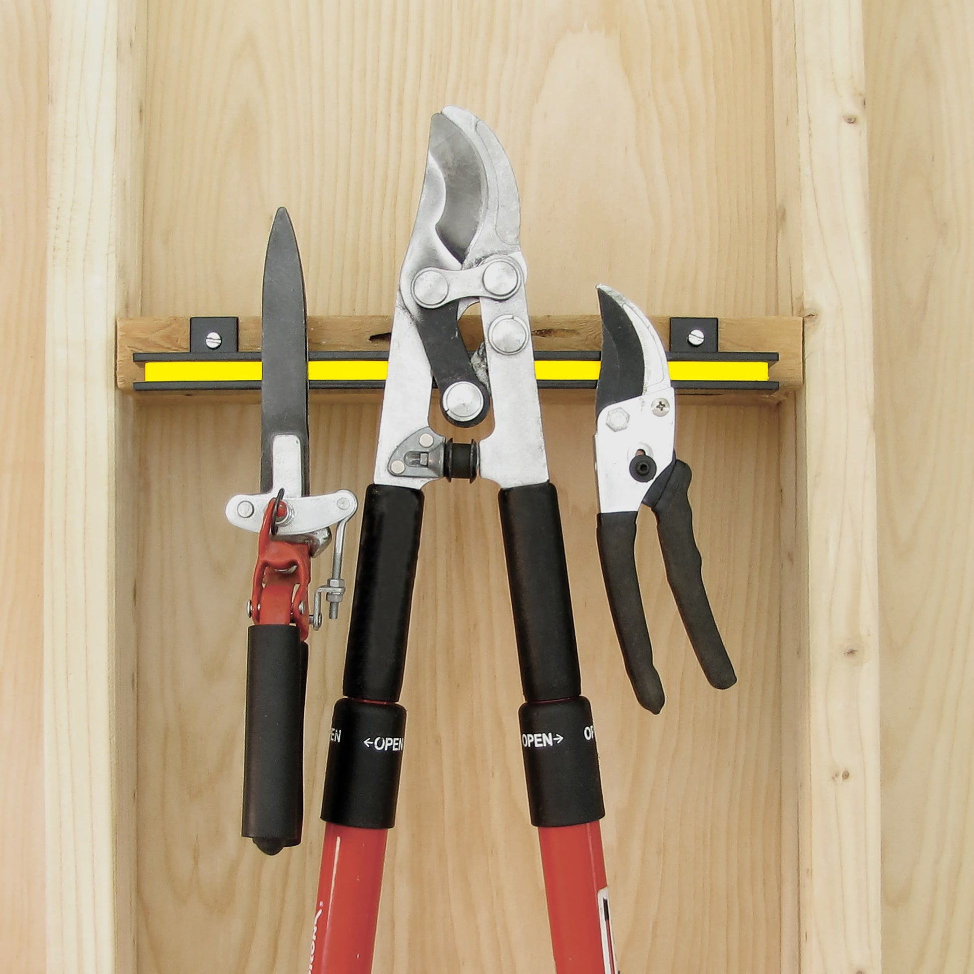 Load image into Gallery viewer, AM2PL40TSLOT 13&quot; Magnetic Tool Bar¸ Nut and Bolt - In Use