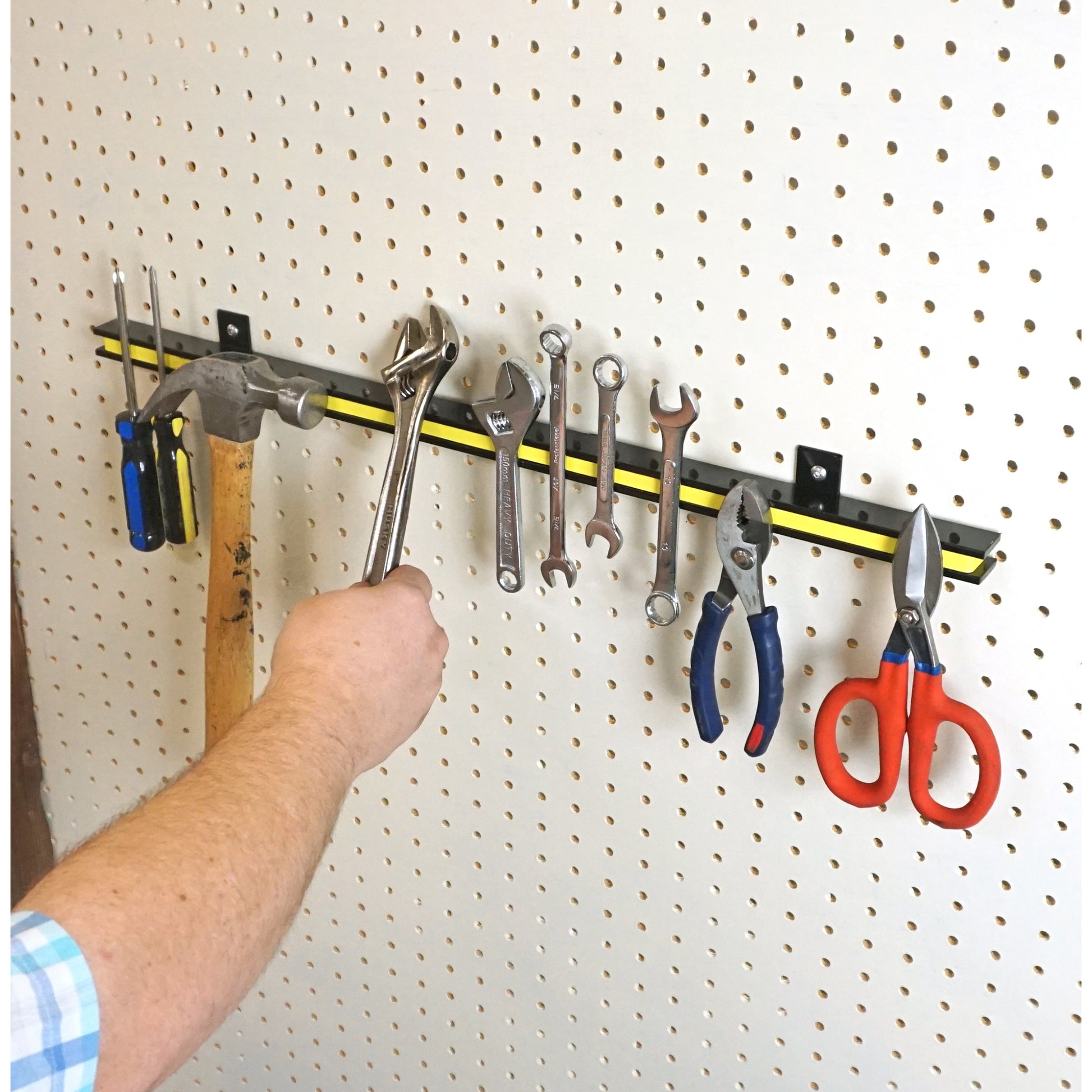 Load image into Gallery viewer, 07661 24&quot; Magnetic Tool Bar¸ Screw Mount - In Use