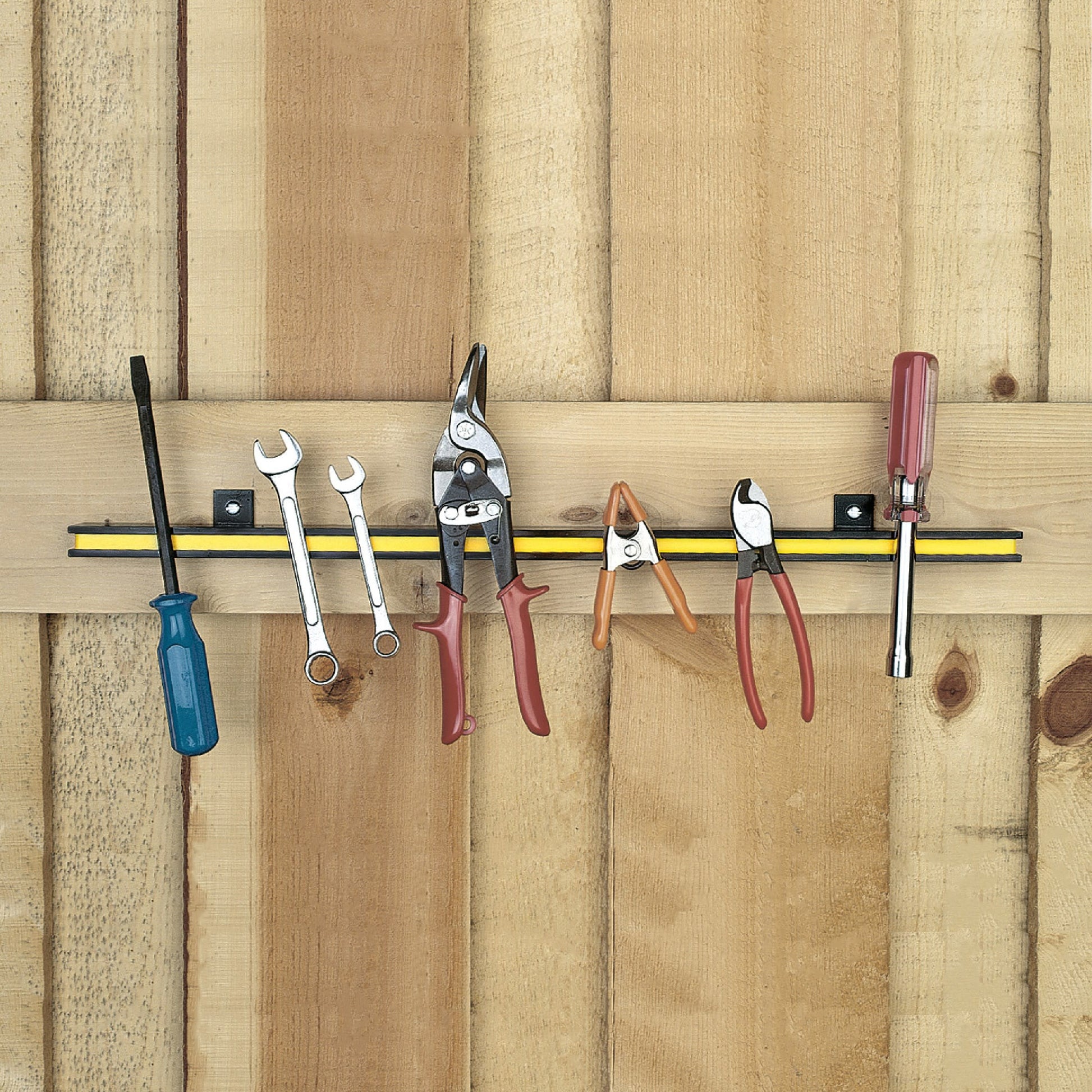 Load image into Gallery viewer, 07661 24&quot; Magnetic Tool Bar¸ Screw Mount - In Use