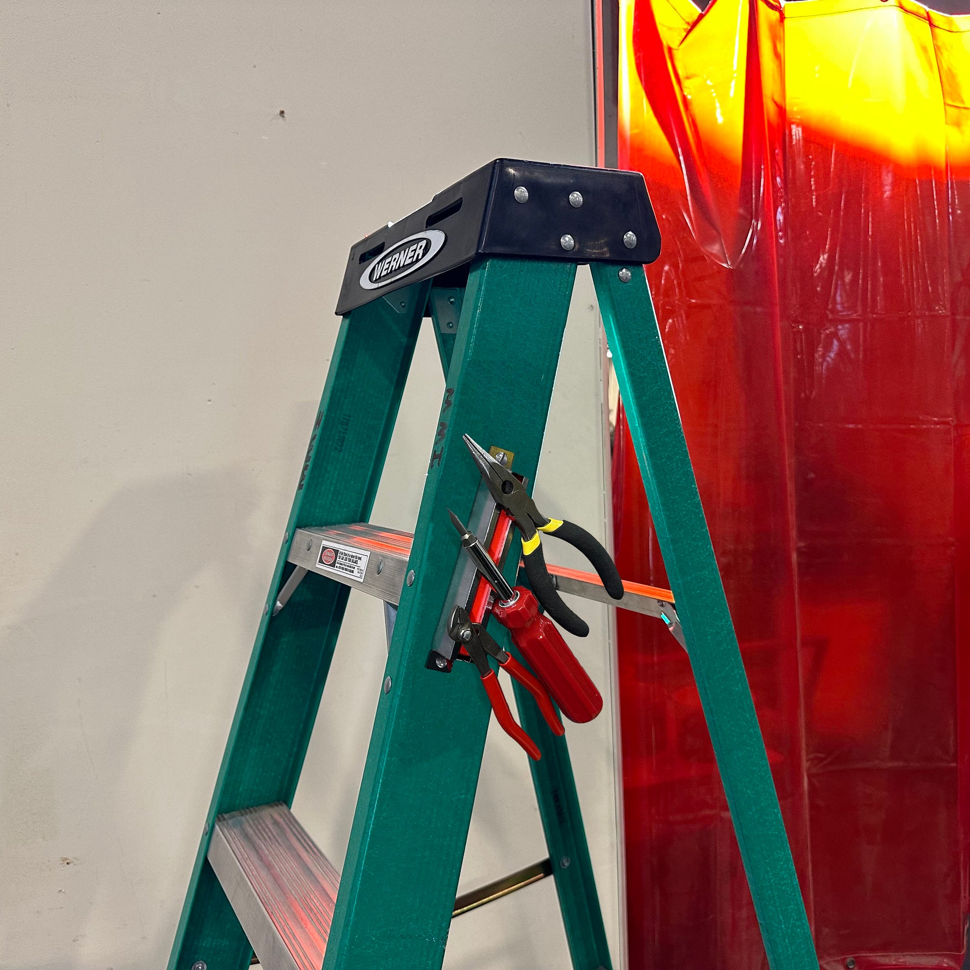 Load image into Gallery viewer, AMC6C 6&quot; Magnetic Tool Bar¸ Screw Mount - In Use