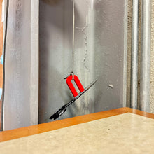 Load image into Gallery viewer, 07225 Alnico Horseshoe Magnet with Keeper - In Use