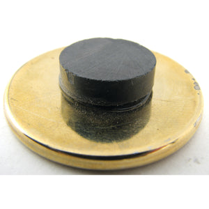 07003 Ceramic Disc Magnets (8pk) - In Use