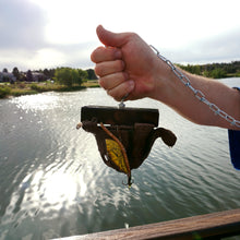 Load image into Gallery viewer, RM-150FBX/L Fisherman&#39;s Heavy-Duty Retrieving Magnet - Hand Holding Magnet with Metal Debris