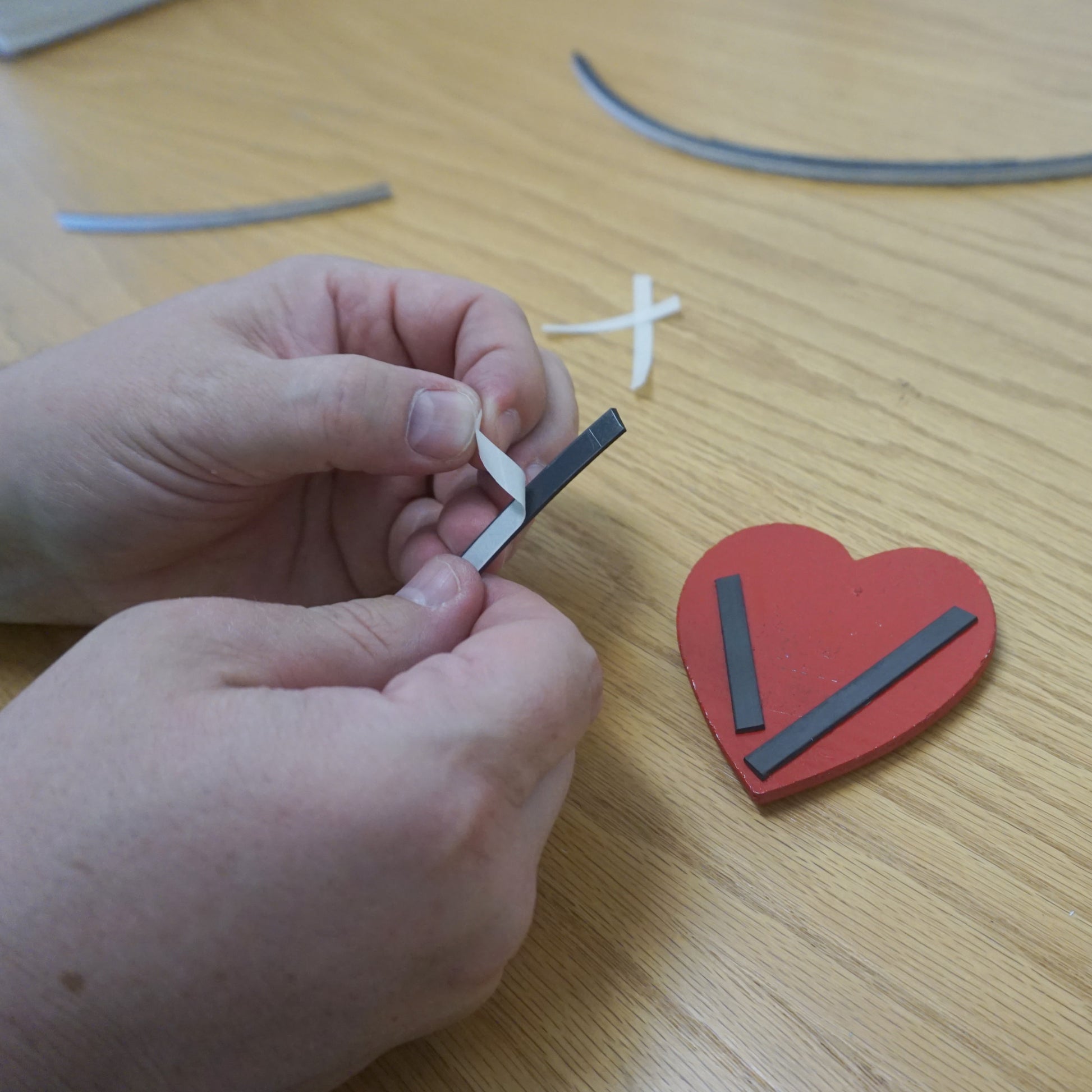 Load image into Gallery viewer, ZG05AC-F Flexible Magnetic Strip with Adhesive - In Use