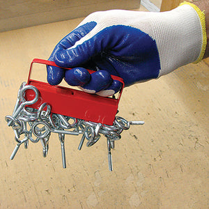 07214 Handle Magnet - In Use