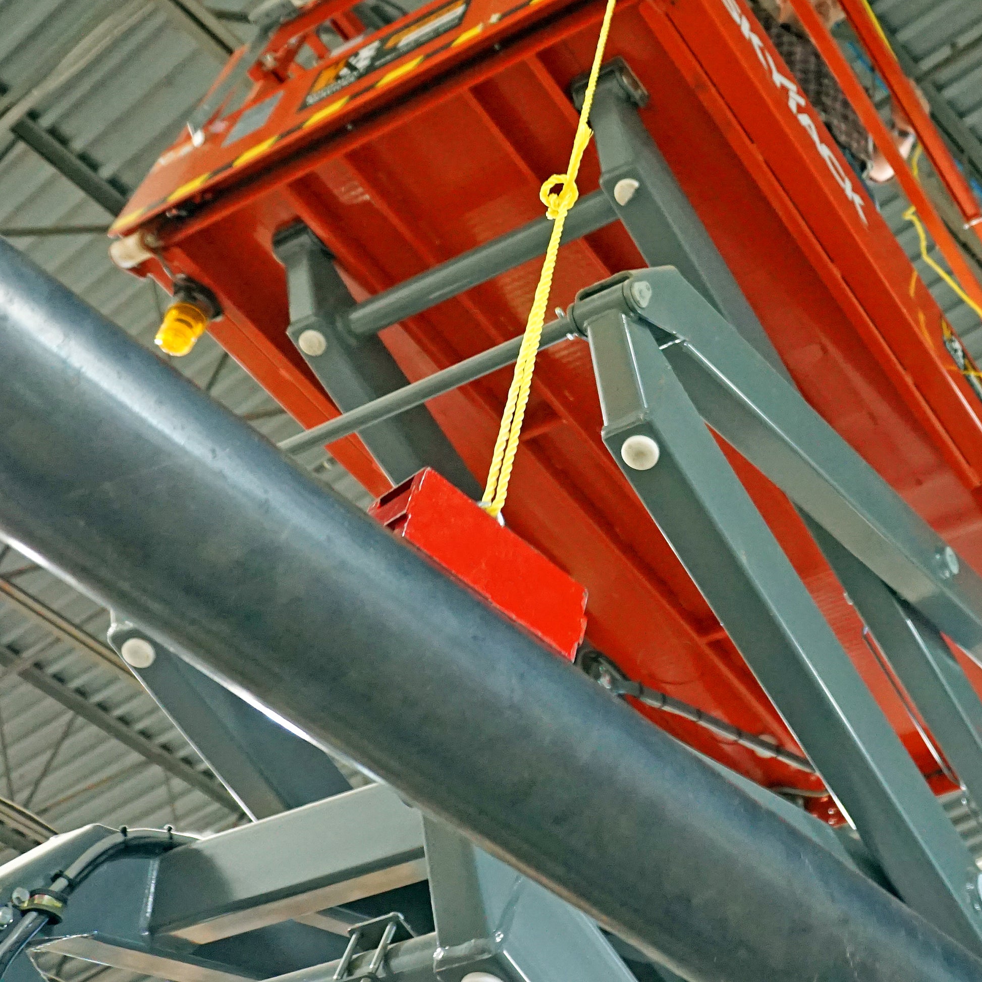 Load image into Gallery viewer, 07209 Heavy-Duty Holding and Retrieving Magnet - In Use
