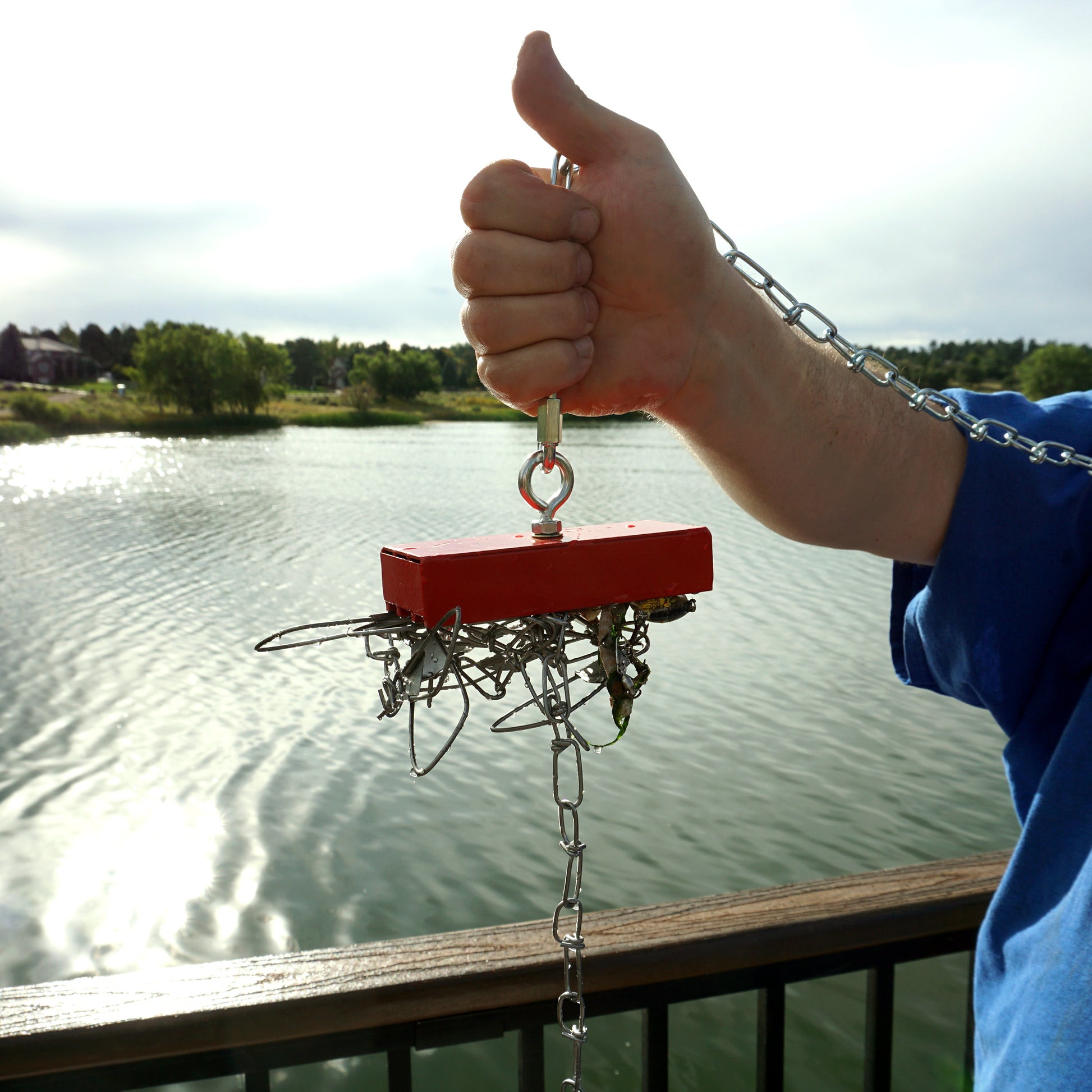 Load image into Gallery viewer, 07542 Heavy-Duty Holding and Retrieving Magnet - Hand Holding Magnet with a Tangled Mess of Fishing Hooks