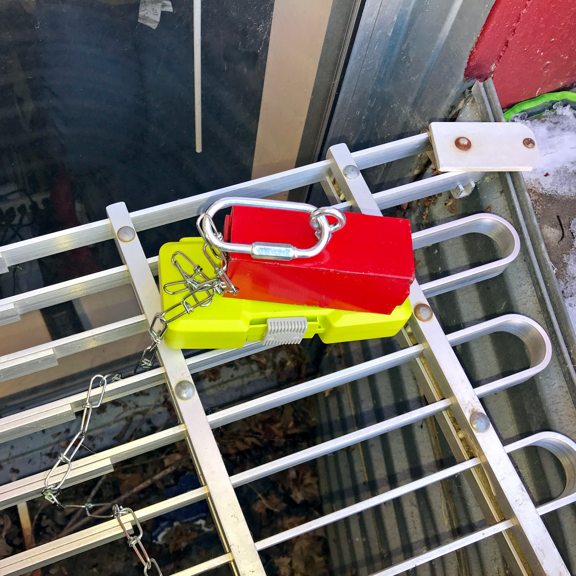 Load image into Gallery viewer, 370225 Heavy-Duty Holding and Retrieving Magnet - In Use