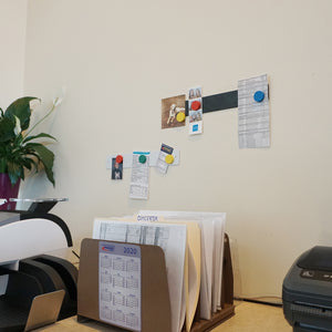 08046 Magnetic Bulletin Bar - White - In Use