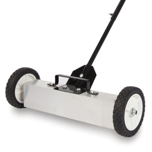 07543 Magnetic Floor Sweeper with Quick Release - 45 Degree Angle View