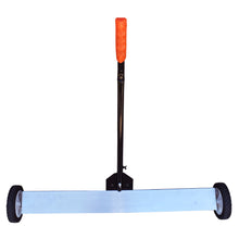 Load image into Gallery viewer, 07643 Magnetic Floor Sweeper with Quick Release - Back View