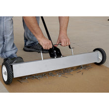 Load image into Gallery viewer, 07643 Magnetic Floor Sweeper with Quick Release - Sweeping Sidewalk