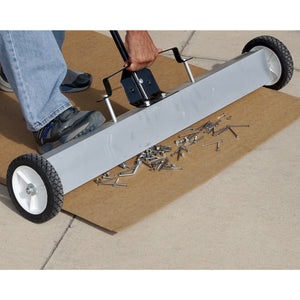 07643 Magnetic Floor Sweeper with Quick Release - Sweeping Sidewalk