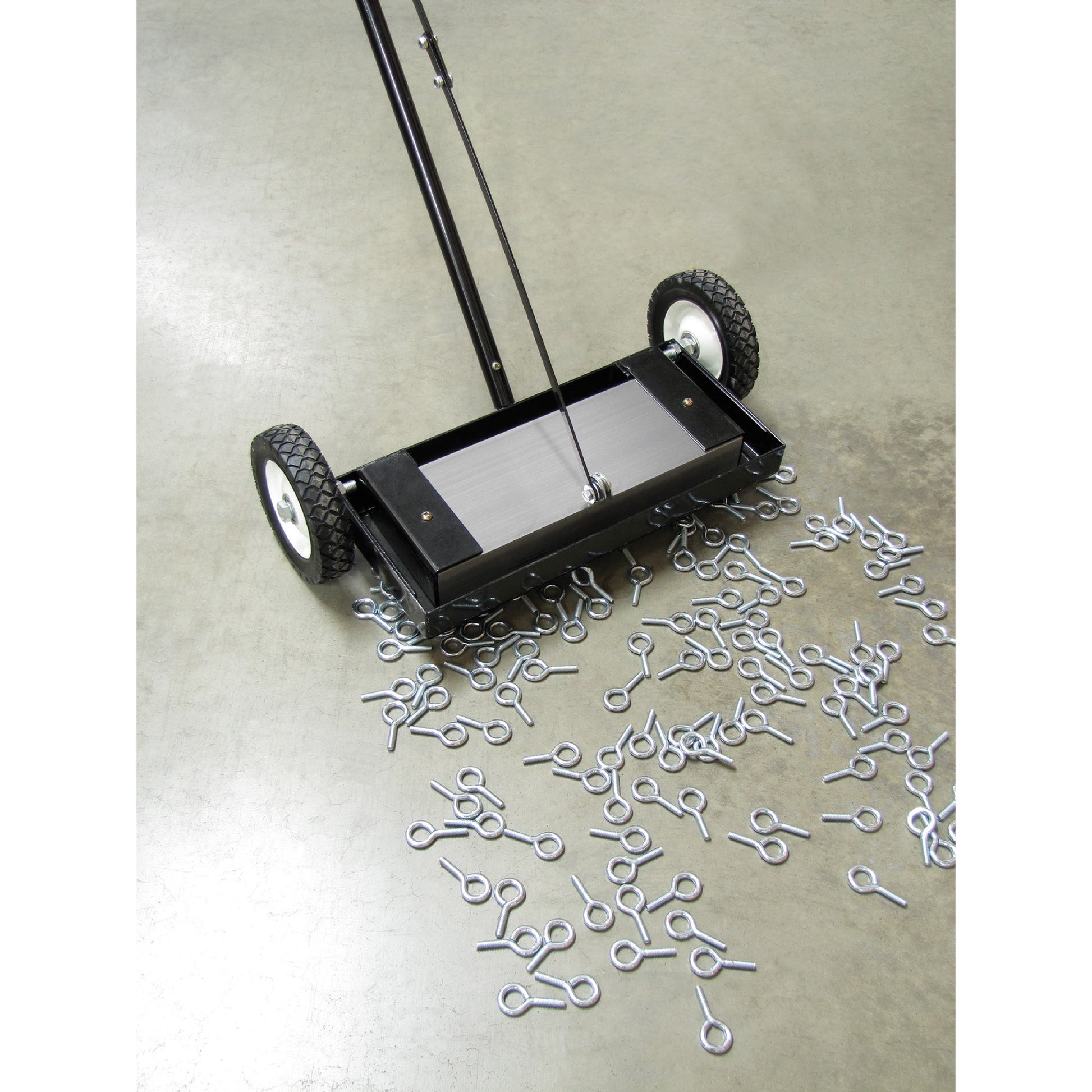 Load image into Gallery viewer, MFSM14RX Magnetic Floor Sweeper with Quick Release - In Use