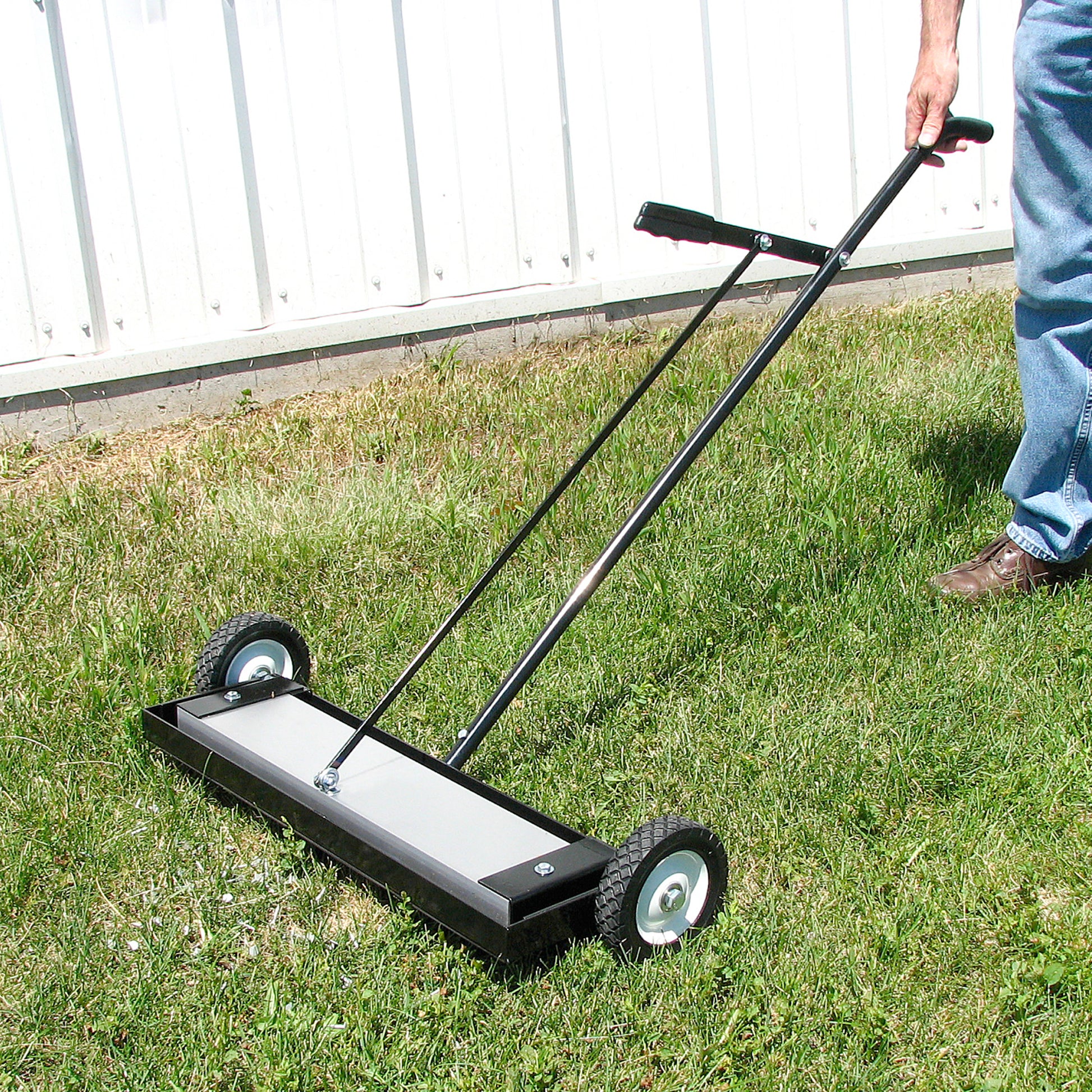 Load image into Gallery viewer, MFSM24RX Magnetic Floor Sweeper with Quick Release - In Use