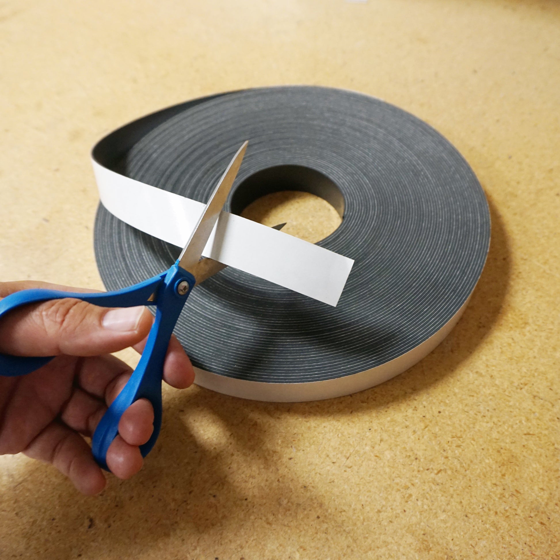 Load image into Gallery viewer, ZGN03040W/WKS50BX Magnetic Labeling Strip w/ White Vinyl Surface - In Use