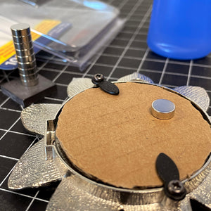 07045 Neodymium Disc Magnets (10pk) - In Use