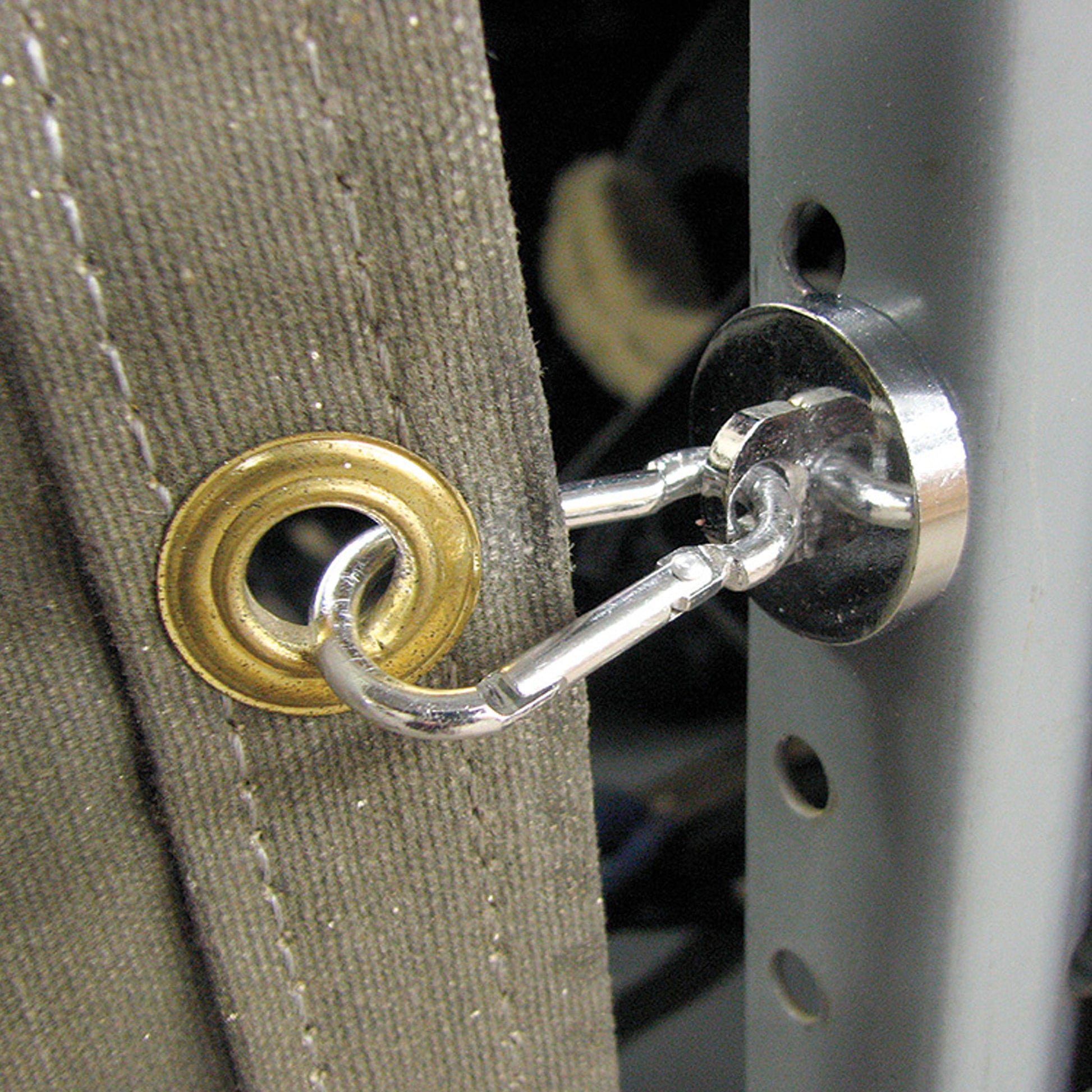 Load image into Gallery viewer, 07587B Neodymium Magnetic Carabiner Hook - In Use