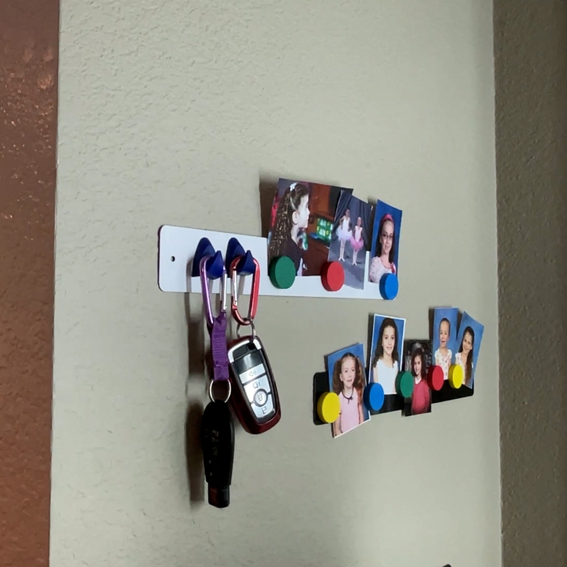 Load image into Gallery viewer, 07599 Neodymium Magnetic Hooks with Grip Pads (2pk) - Magnets Holding Various Objects in Place