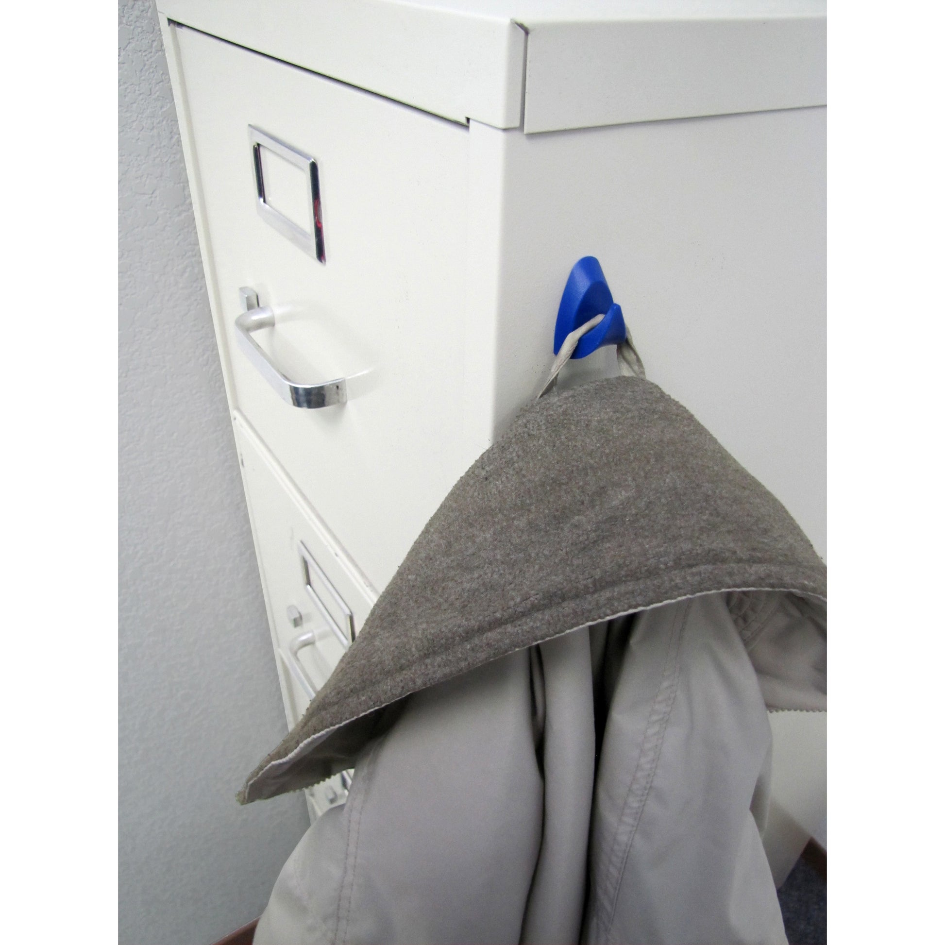 Load image into Gallery viewer, 07599 Neodymium Magnetic Hooks with Grip Pads (2pk) - In Use