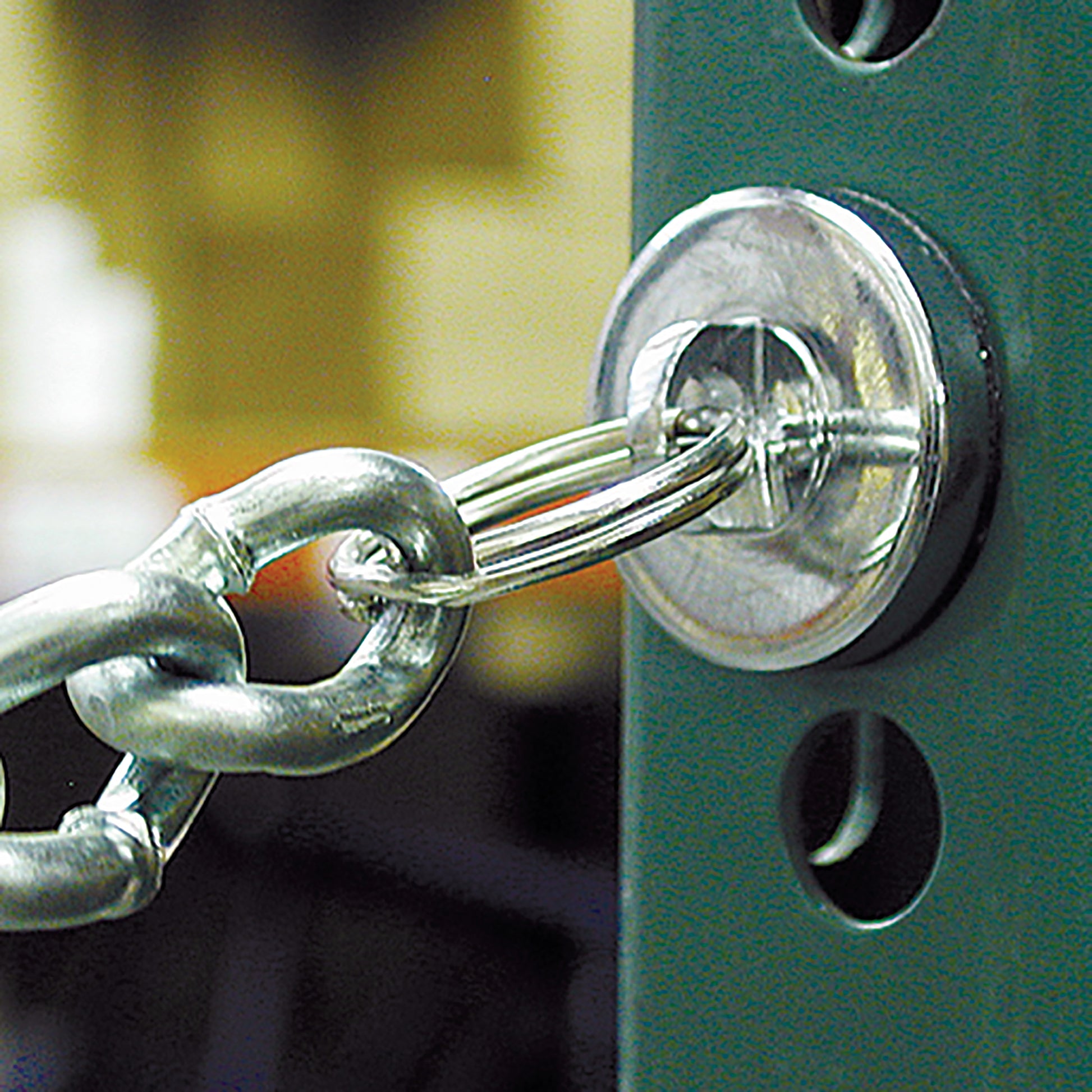 Load image into Gallery viewer, NA011200NBX Neodymium Magnetic Keyring - In Use