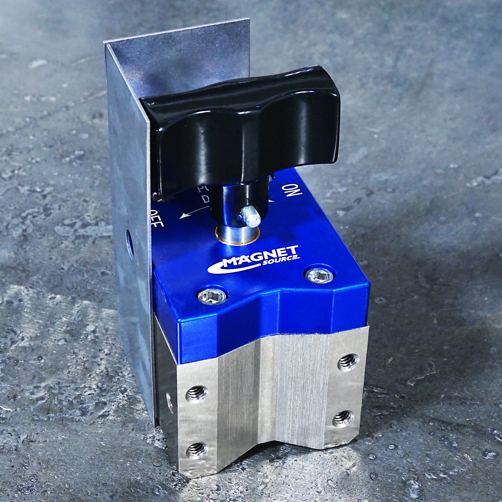 Load image into Gallery viewer, MWS0450 Neodymium On/Off Magnetic Welding Square - In Use