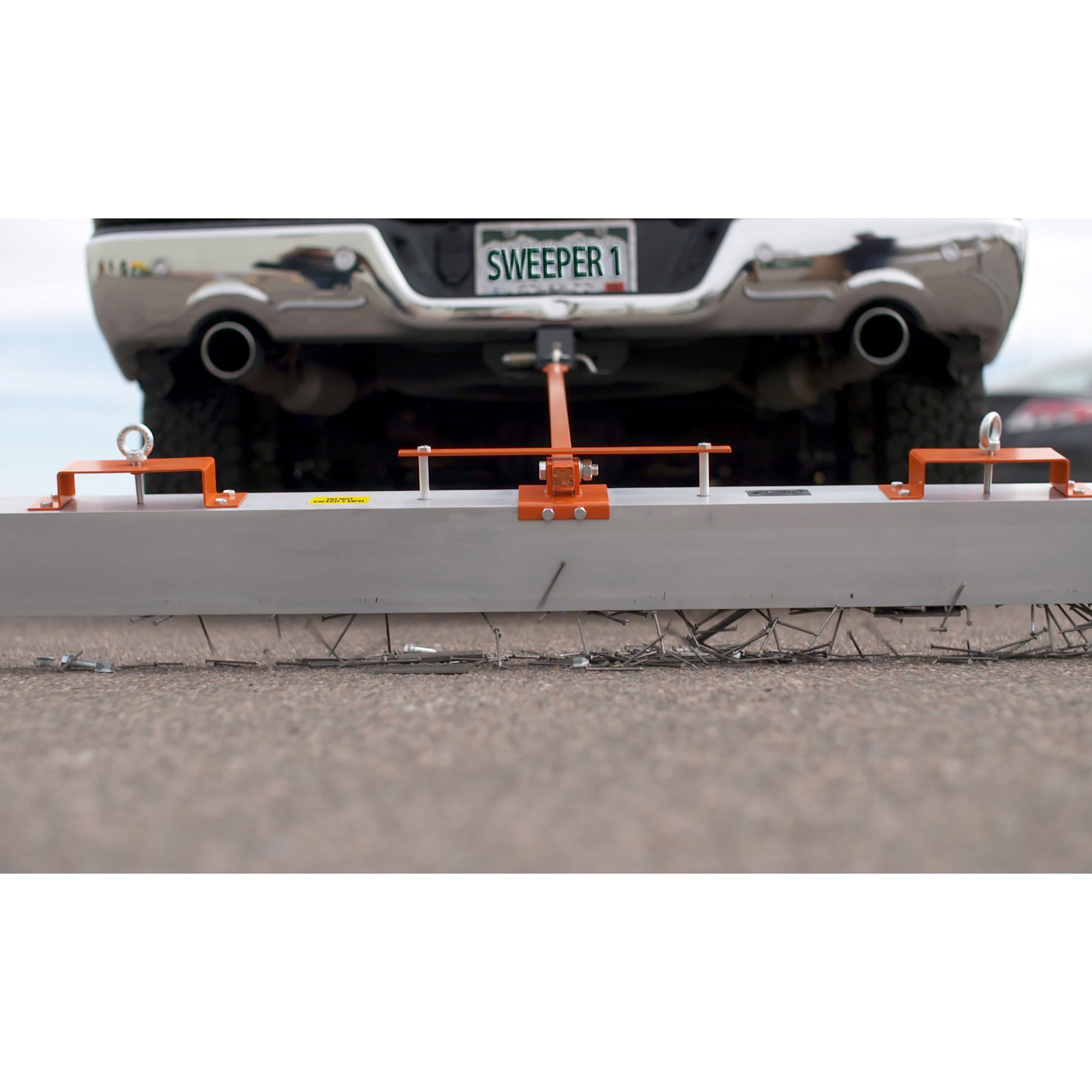Load image into Gallery viewer, VSM-84 VersaSWEEP™ 4-in-1 Magnetic Sweeper with Quick Release - Closeup of Tow on Back