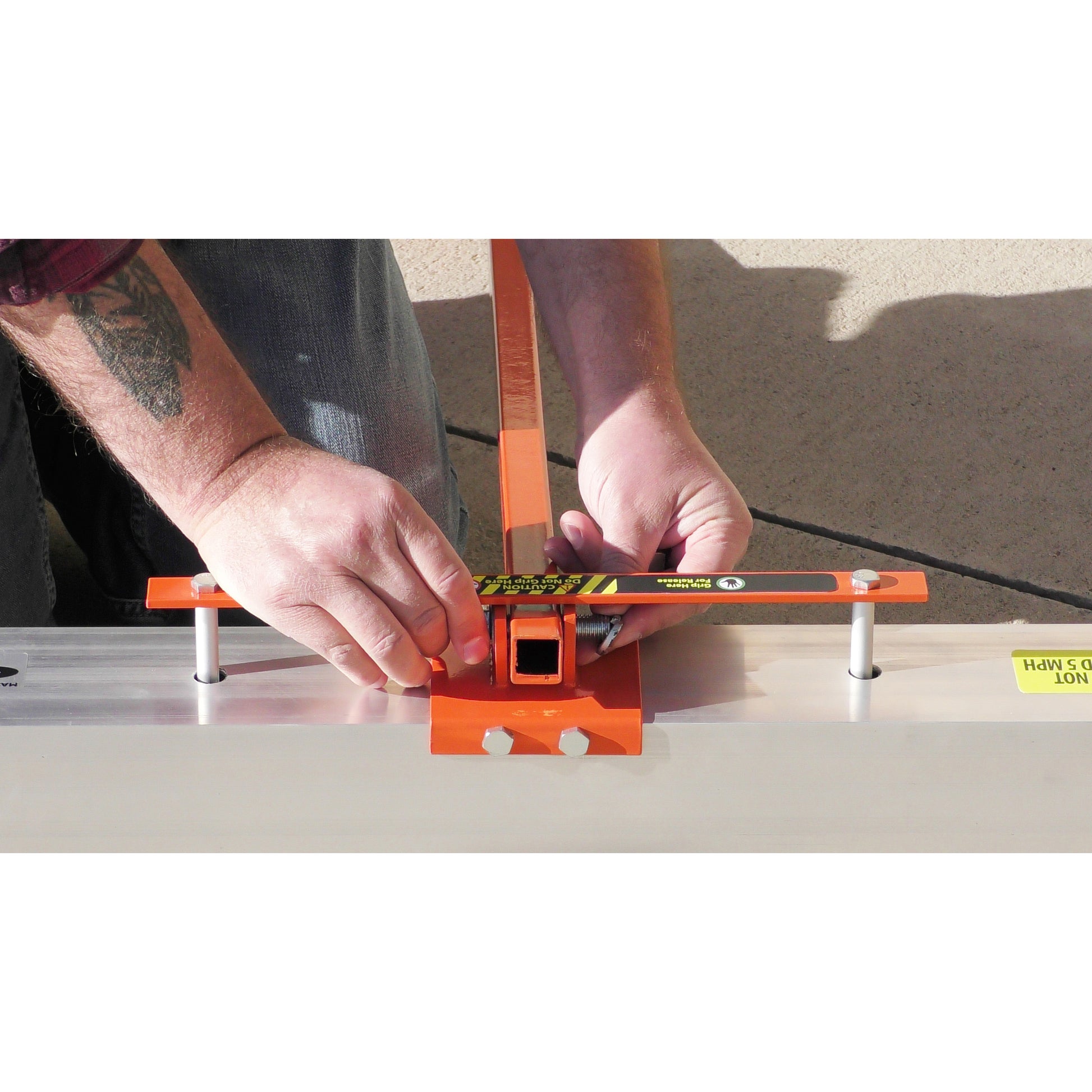 Load image into Gallery viewer, VSM-84 VersaSWEEP™ 4-in-1 Magnetic Sweeper with Quick Release - Hooking up tow push bar