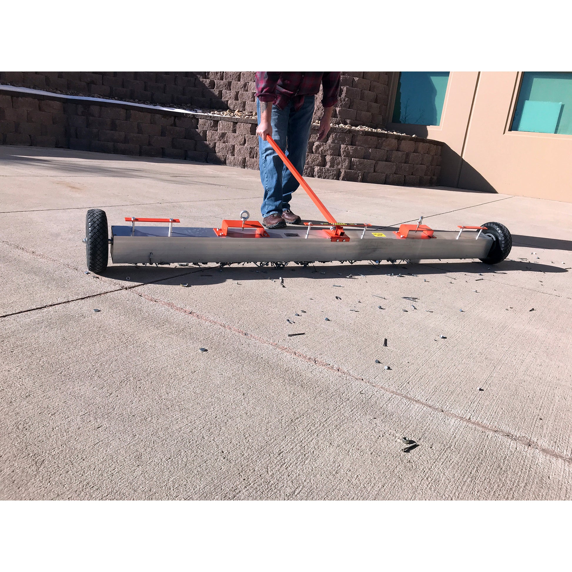 Load image into Gallery viewer, VSM-84 VersaSWEEP™ 4-in-1 Magnetic Sweeper with Quick Release - Pushing Large Debris