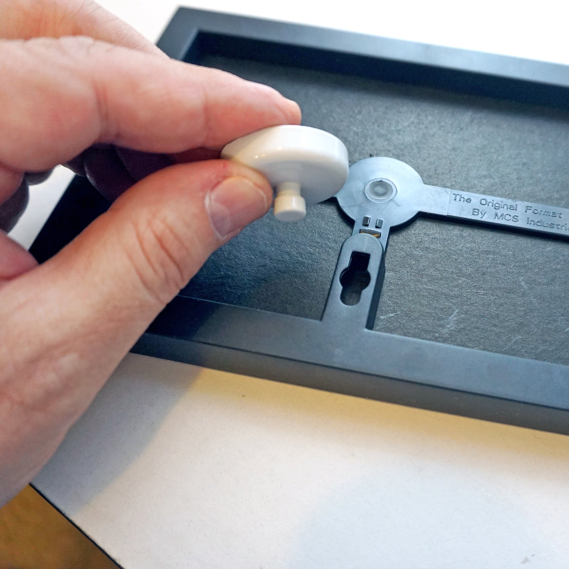 Load image into Gallery viewer, MHHWP14 White Magnetic Base w/ Keyhole Knob - 